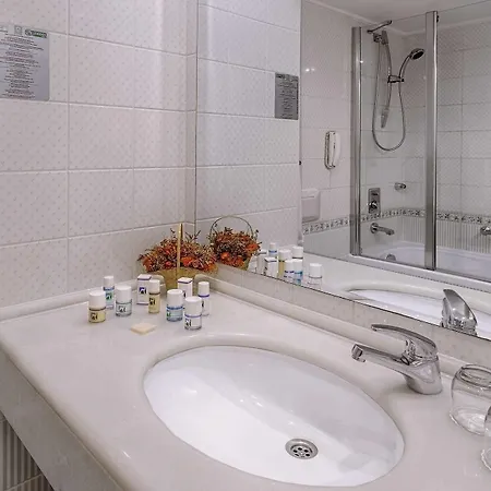 Miarosa Ghazal Hotel 5*